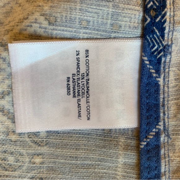 Lands End Hooded Cargo Jacket Blue Patchwork Medium Petite - Picture 12 of 14